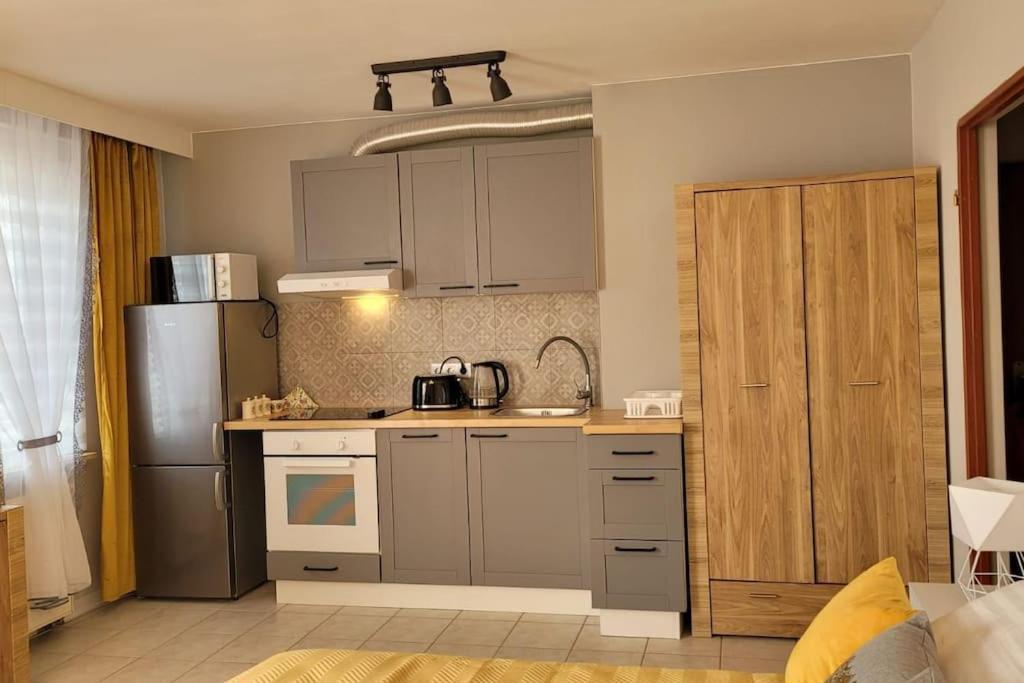 Cozy Modern Apartment Sunrise Studio 35M2 Balcony 3 Persons Cracovia Exterior foto