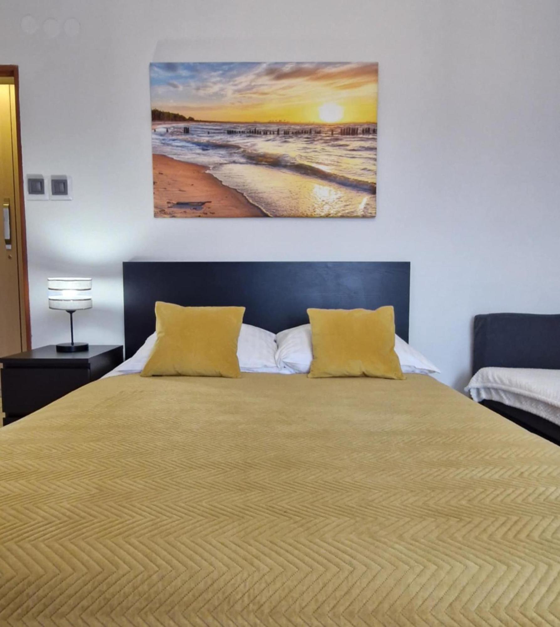 Cozy Modern Apartment Sunrise Studio 35M2 Balcony 3 Persons Cracovia Exterior foto